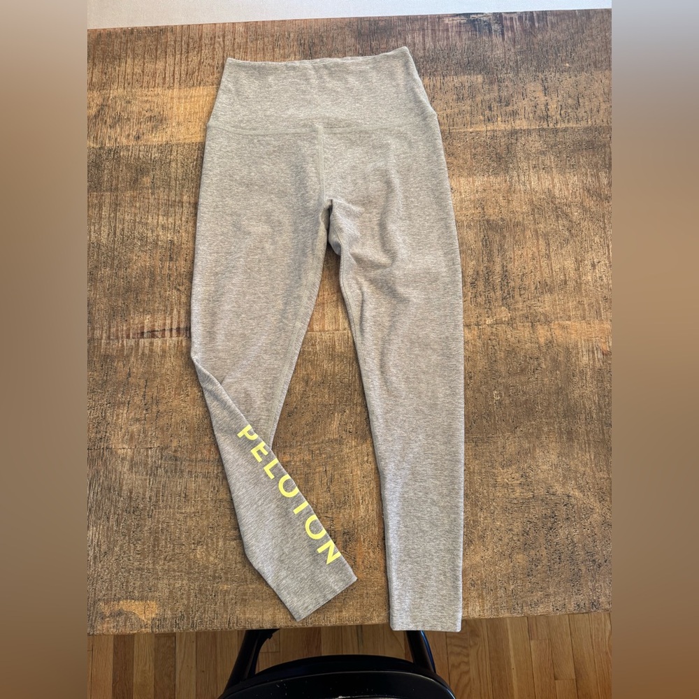 Peloton x Beyond Yoga Women’s Gray Leggings